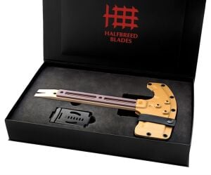 HALFBREED Rhino Kurtarma Baltası