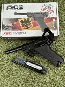 KWC Luger P08 Blowback + Co2 Gas + 1500 Adet Çelik Bilye + Taşıma Çantası + Atış Gözlüğü