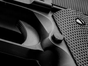 ASG 1911 U.S. Combat Blowback  + Co2 Gas + 1500 Adet Çelik Bilye + Taşıma Çantası + Atış Gözlüğü