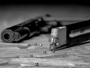 ASG 1911 U.S. Combat Blowback  + Co2 Gas + 1500 Adet Çelik Bilye + Taşıma Çantası + Atış Gözlüğü