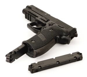 Sig Sauer P226 Black + 12 Adet Co2 Gas + 1 Kutu Çelik Bilye + Taşıma Çantası + Atış Gözlüğü