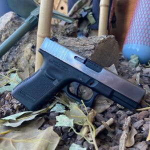 We Glock 19 Gen3 Silver + Green Gas + 1 Kg BB + Taşıma Çantası + Hedef Kağıdı + Atış Gözlüğü